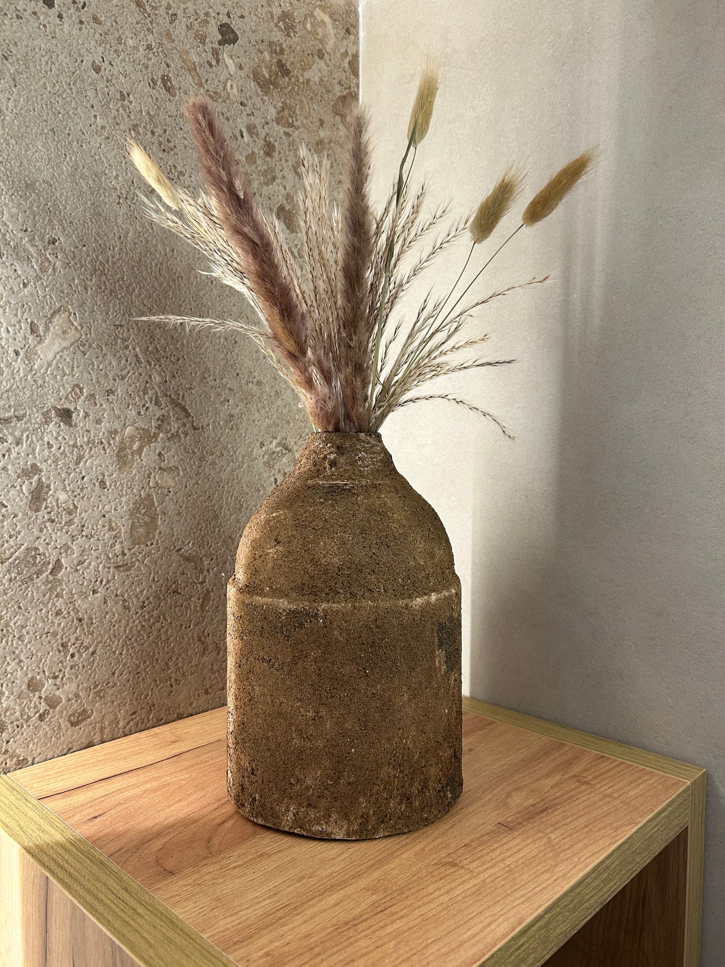 Jarrón Effy Rugoso Metal Marron