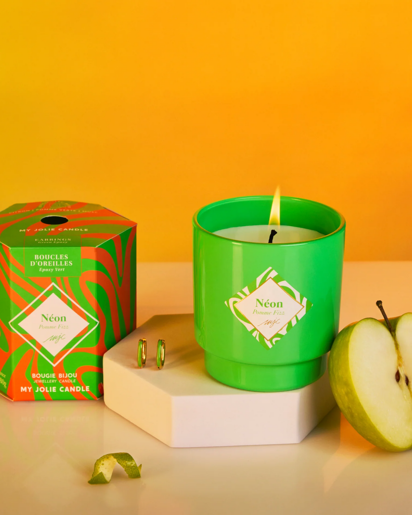 Vela Perfumada con Pendientes – Aroma Manzana