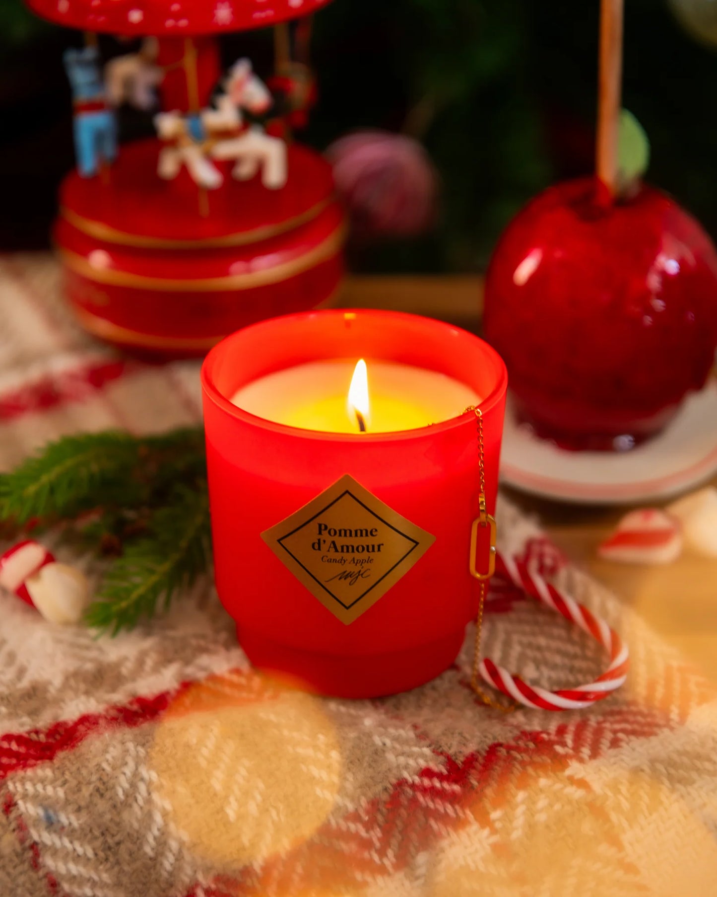 Vela con joya SWAROVSKI Manzana de Caramelo